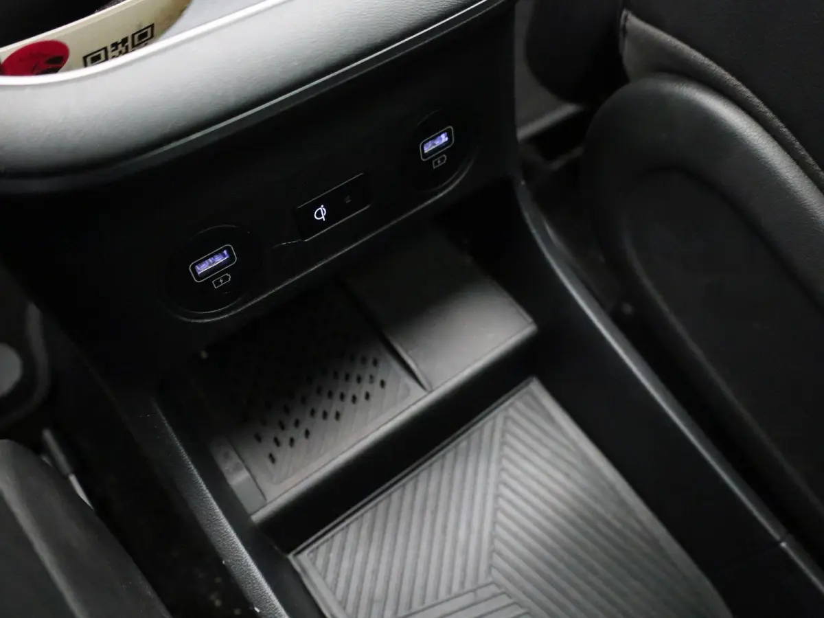 58kWh | PANORAMADAK | 360 CAMERA | BOSE | ELEKTRISCHE KOFFERKLEP | LEDER | APPLE CARPLAY - ANDROID AUTO |