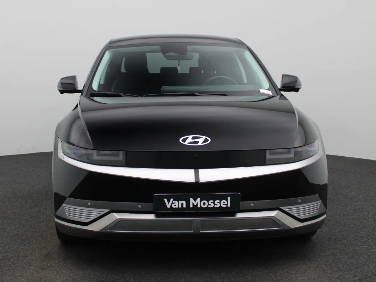58kWh | PANORAMADAK | 360 CAMERA | BOSE | ELEKTRISCHE KOFFERKLEP | LEDER | APPLE CARPLAY - ANDROID AUTO |