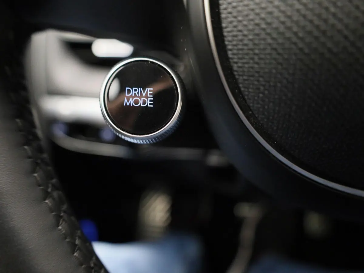 58kWh | PANORAMADAK | 360 CAMERA | BOSE | ELEKTRISCHE KOFFERKLEP | LEDER | APPLE CARPLAY - ANDROID AUTO |