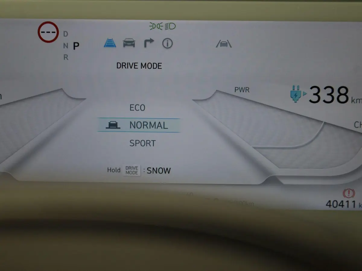 58kWh | PANORAMADAK | 360 CAMERA | BOSE | ELEKTRISCHE KOFFERKLEP | LEDER | APPLE CARPLAY - ANDROID AUTO |