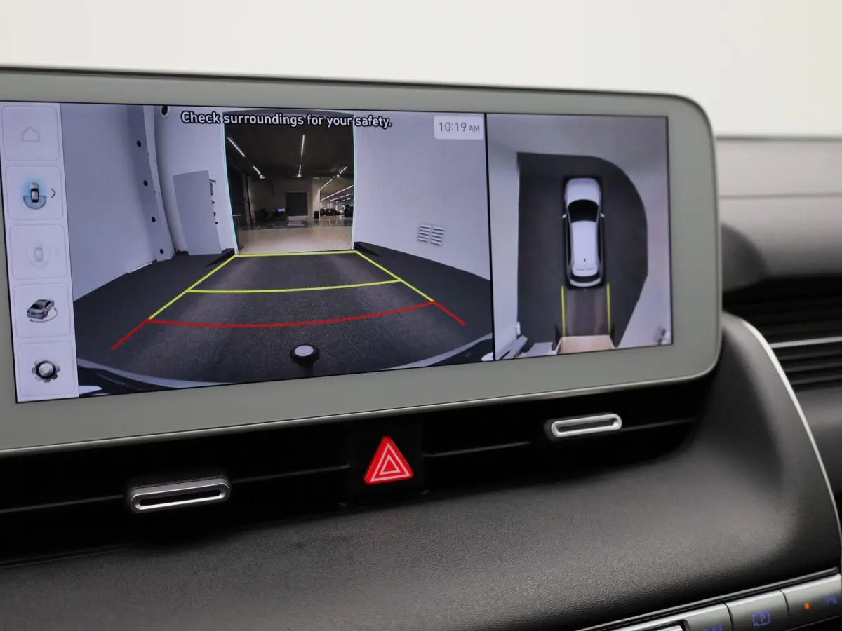 58kWh | PANORAMADAK | 360 CAMERA | BOSE | ELEKTRISCHE KOFFERKLEP | LEDER | APPLE CARPLAY - ANDROID AUTO |