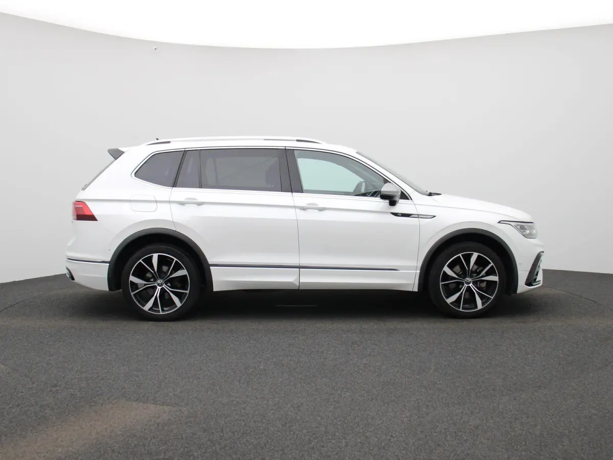 2.0 TSI 4Motion Highline 7p. | Automaat | Apple Carplay / Android Auto | Panoramadak | Head-up Display | Stoelverwarming / Stoelventilatie | Achteruitrijcamera | Parkeersensoren | Trekhaak |