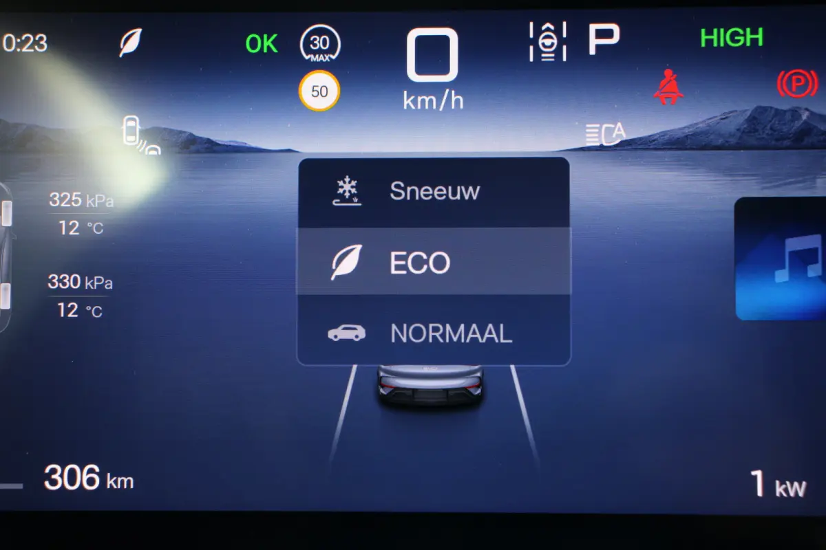 Excellence AWD 91.3 kWh 531PK! | DIRECT LEVERBAAR | PANO DAK | DYNAUDIO | 360° CAMERA | HUD | 20" LMV | KEYLESS | STOELVENTILATIE |