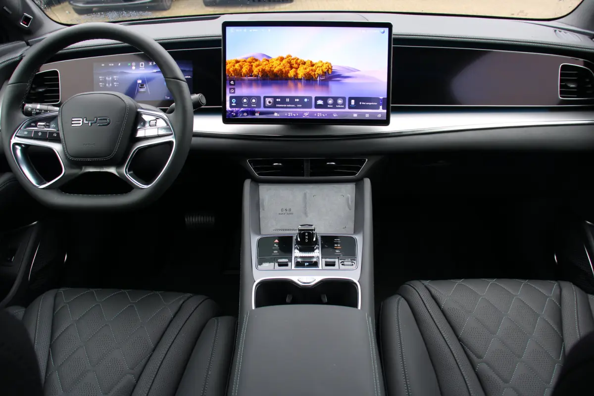 Excellence AWD 91.3 kWh 531PK! | DIRECT LEVERBAAR | PANO DAK | DYNAUDIO | 360° CAMERA | HUD | 20" LMV | KEYLESS | STOELVENTILATIE |