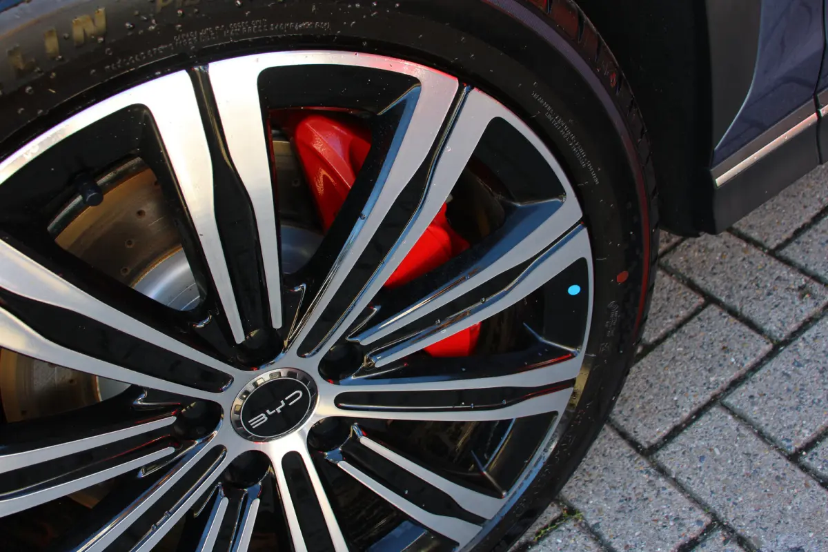 Excellence AWD 91.3 kWh 531PK! | DIRECT LEVERBAAR | PANO DAK | DYNAUDIO | 360° CAMERA | HUD | 20" LMV | KEYLESS | STOELVENTILATIE |
