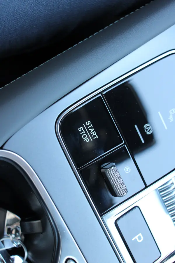 Excellence AWD 91.3 kWh 531PK! | DIRECT LEVERBAAR | PANO DAK | DYNAUDIO | 360° CAMERA | HUD | 20" LMV | KEYLESS | STOELVENTILATIE |