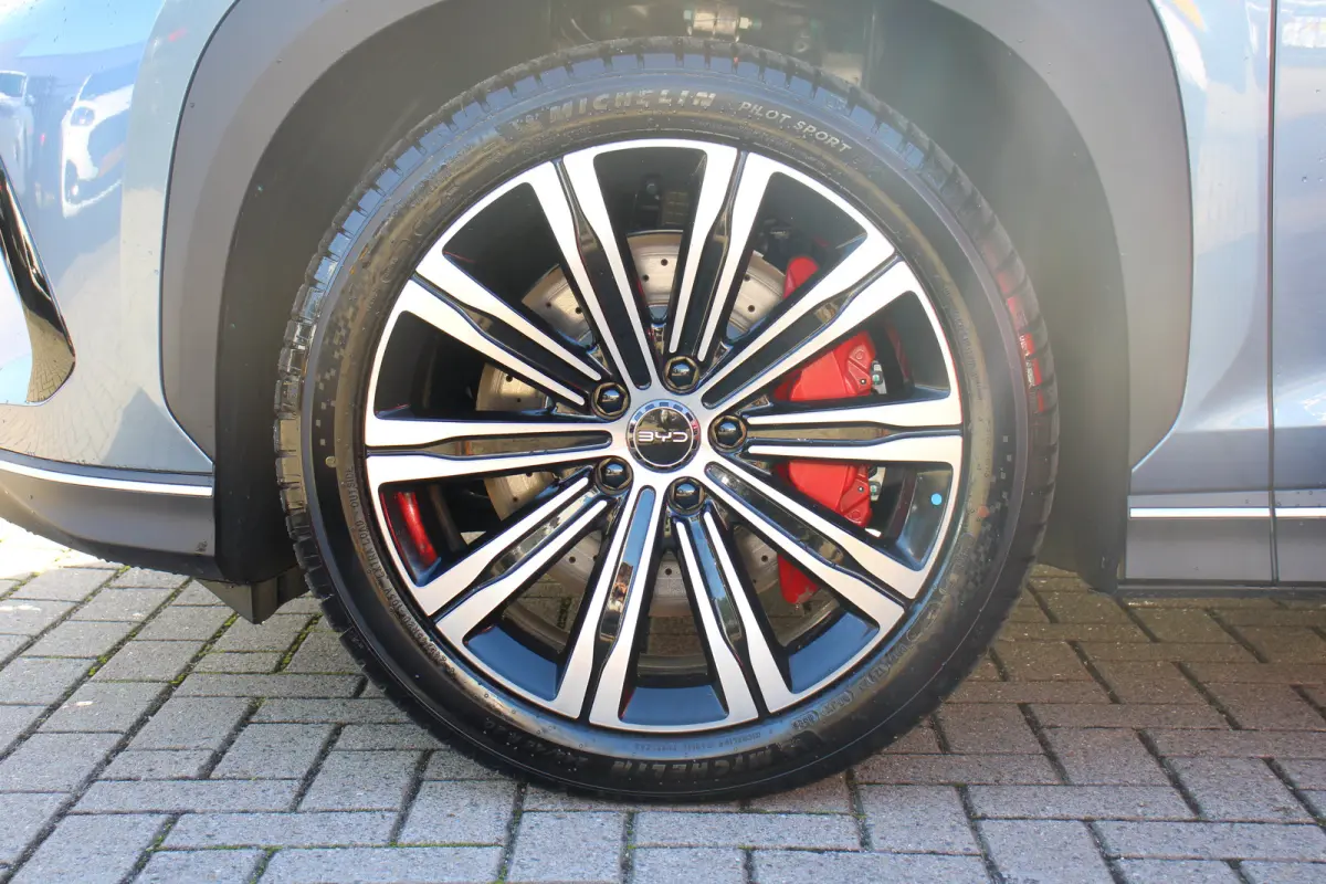 Excellence AWD 91.3 kWh 531PK! | DIRECT LEVERBAAR | PANO DAK | DYNAUDIO | 360° CAMERA | HUD | 20" LMV | KEYLESS | STOELVENTILATIE |