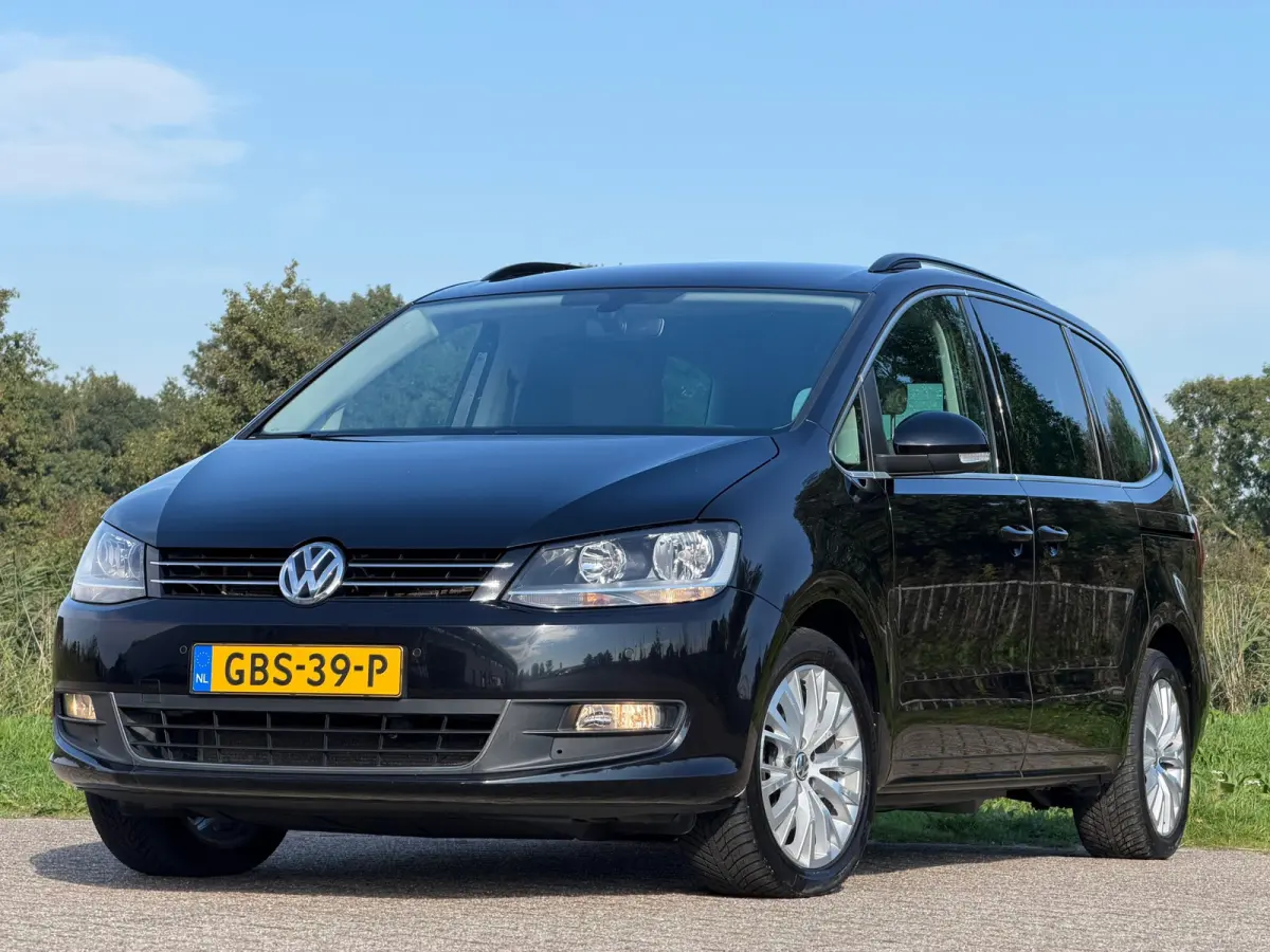 1.4 TSI Highline 7pers. Automaat - Deep Black Pearl - Clima/Camera/Cruise