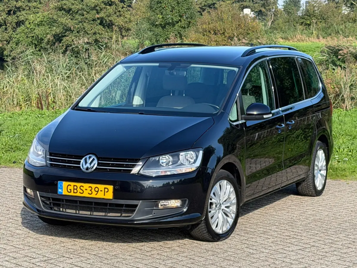 1.4 TSI Highline 7pers. Automaat - Deep Black Pearl - Clima/Camera/Cruise
