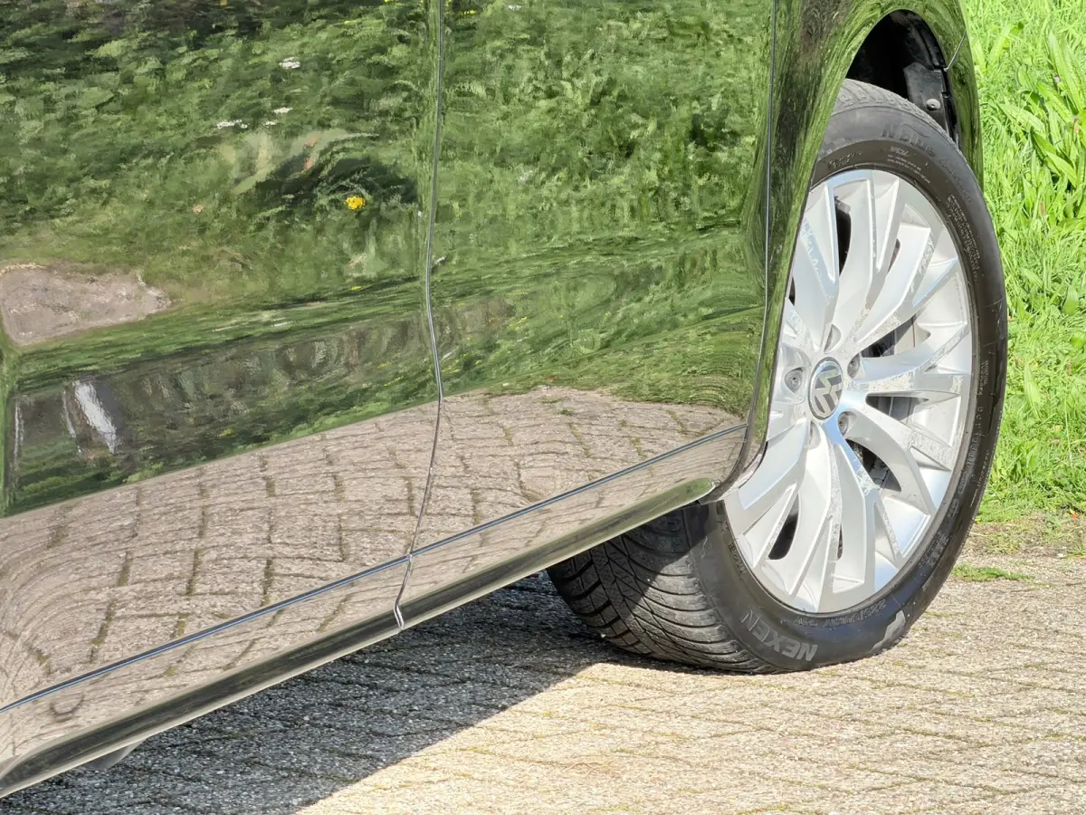 1.4 TSI Highline 7pers. Automaat - Deep Black Pearl - Clima/Camera/Cruise