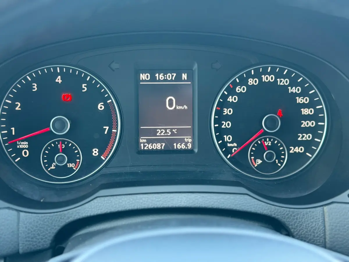 1.4 TSI Highline 7pers. Automaat - Deep Black Pearl - Clima/Camera/Cruise
