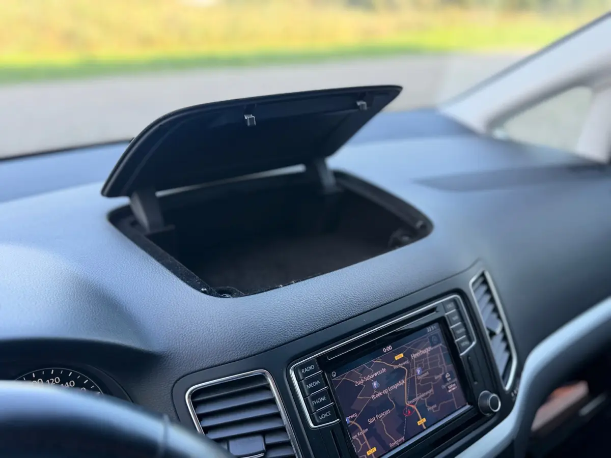 1.4 TSI Highline 7pers. Automaat - Deep Black Pearl - Clima/Camera/Cruise