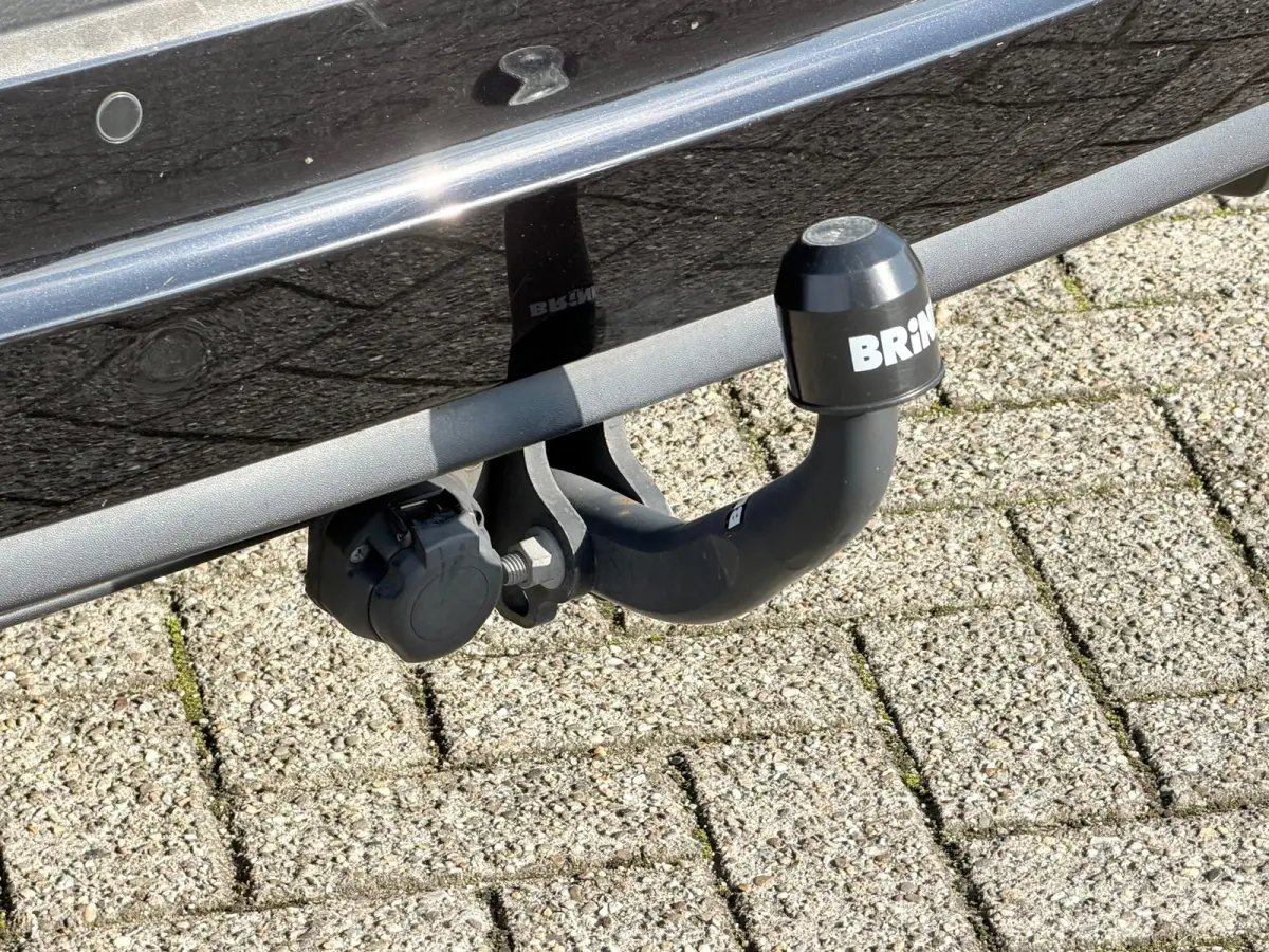 1.4 TSI Highline 7pers. Automaat - Deep Black Pearl - Clima/Camera/Cruise