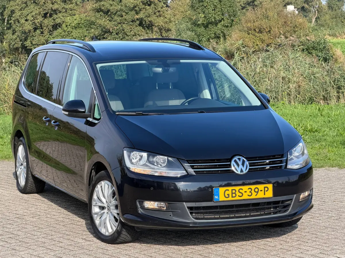 1.4 TSI Highline 7pers. Automaat - Deep Black Pearl - Clima/Camera/Cruise