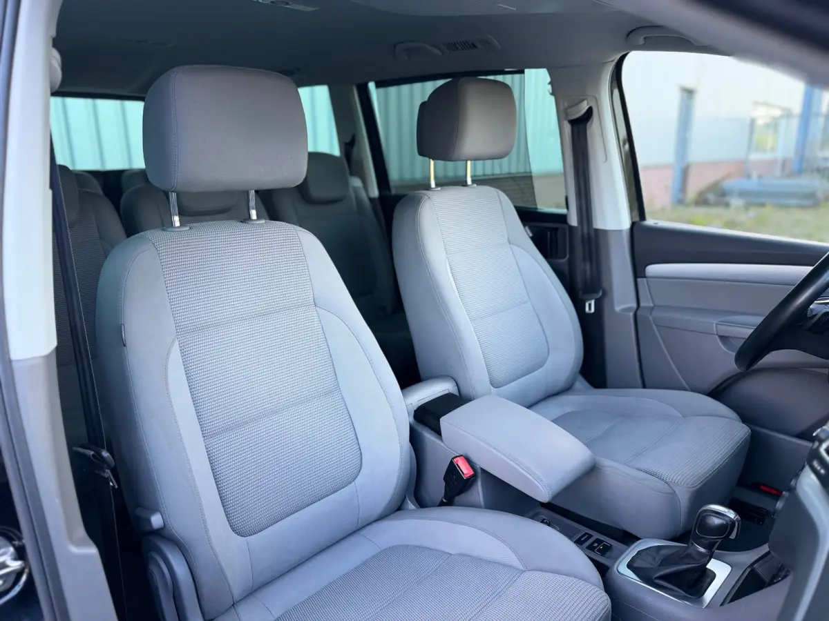 1.4 TSI Highline 7pers. Automaat - Deep Black Pearl - Clima/Camera/Cruise