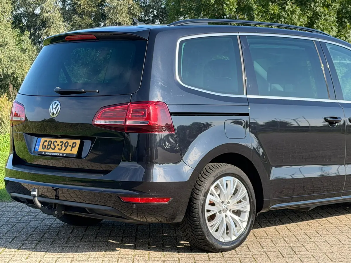 1.4 TSI Highline 7pers. Automaat - Deep Black Pearl - Clima/Camera/Cruise