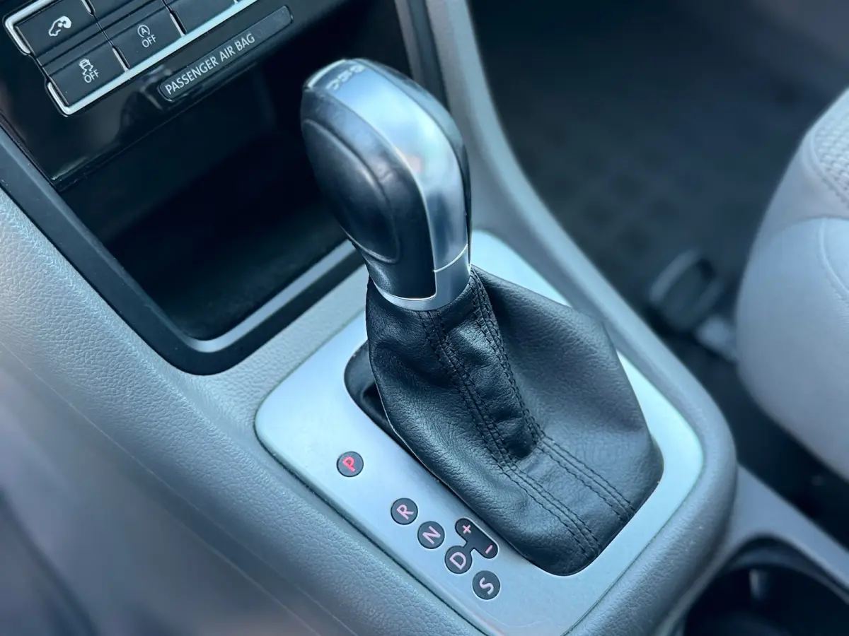 1.4 TSI Highline 7pers. Automaat - Deep Black Pearl - Clima/Camera/Cruise