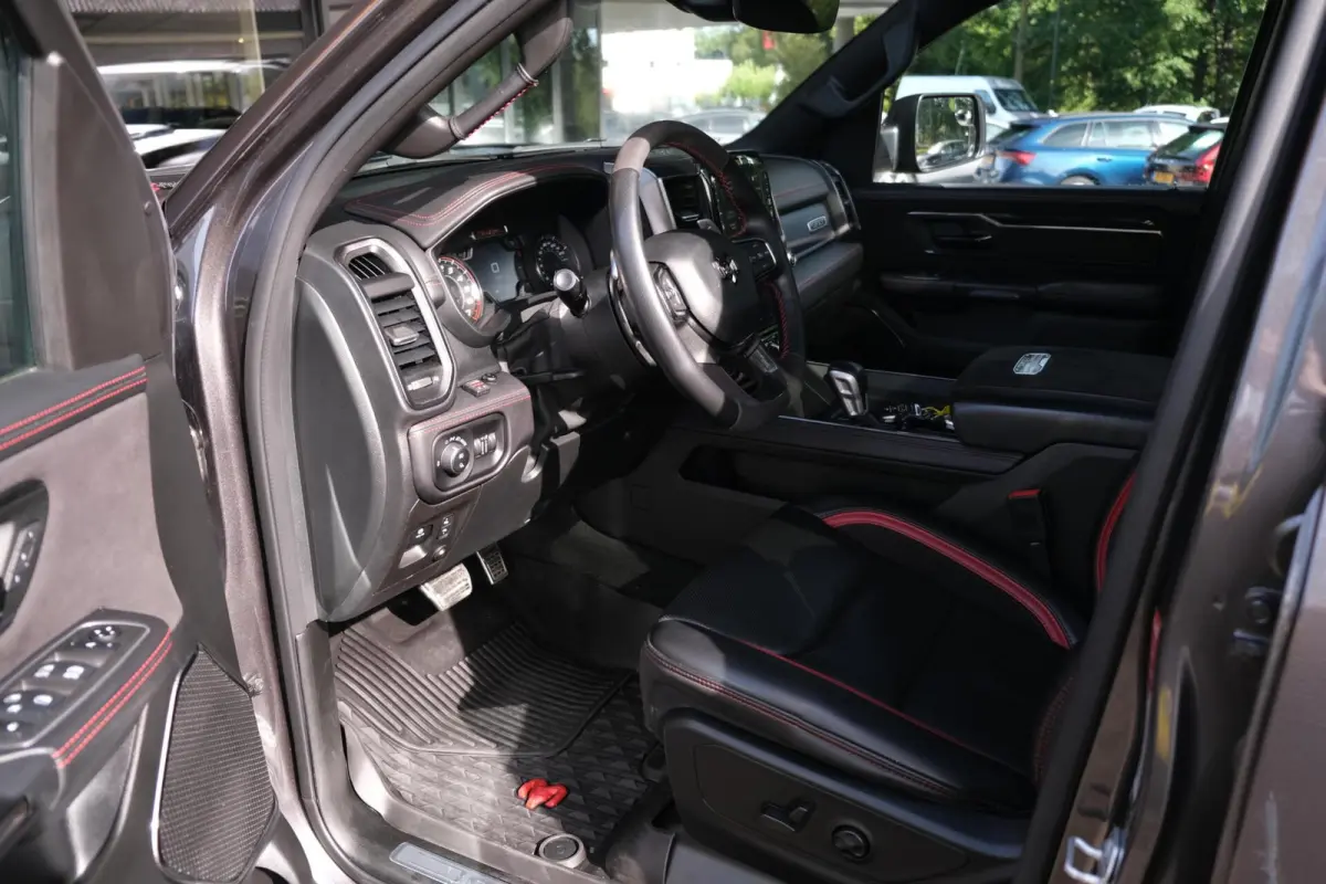 1500 4X4 6.2 V8 4x4 Crew Cab TRX|EXCL.BTW|711PK!|Pano|LPG|RAMBAR|Alpine|Stoelkoeling|Stuurwielverwarming|Carplay|
