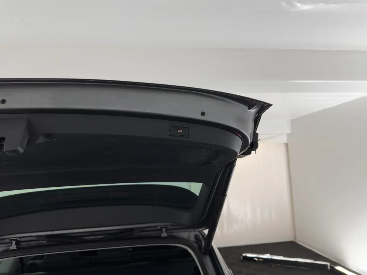 1.5 TSI Business Edition [7-Pers.] (INCL-BTW) Aut. *LEATHER-FABRIC | FULL-LED | DIGI-COCKPIT | ADAPTIVE-CRUISE | HEATED-SPORTSEATS | CAMERA | KEYLESS | NAVI-FULLMAP | AMBIENTLIGHT | DAB+ | S