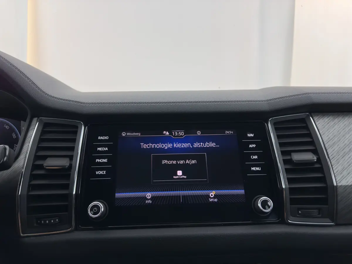 1.5 TSI Business Edition [7-Pers.] (INCL-BTW) Aut. *LEATHER-FABRIC | FULL-LED | DIGI-COCKPIT | ADAPTIVE-CRUISE | HEATED-SPORTSEATS | CAMERA | KEYLESS | NAVI-FULLMAP | AMBIENTLIGHT | DAB+ | S