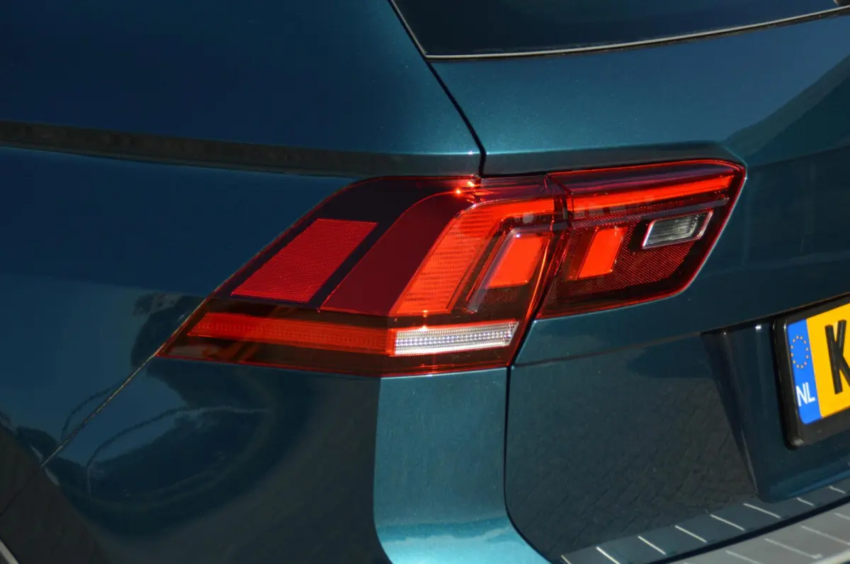 1.4 TSI 245 pk eHybrid R-Line Business+ 10.714 km!