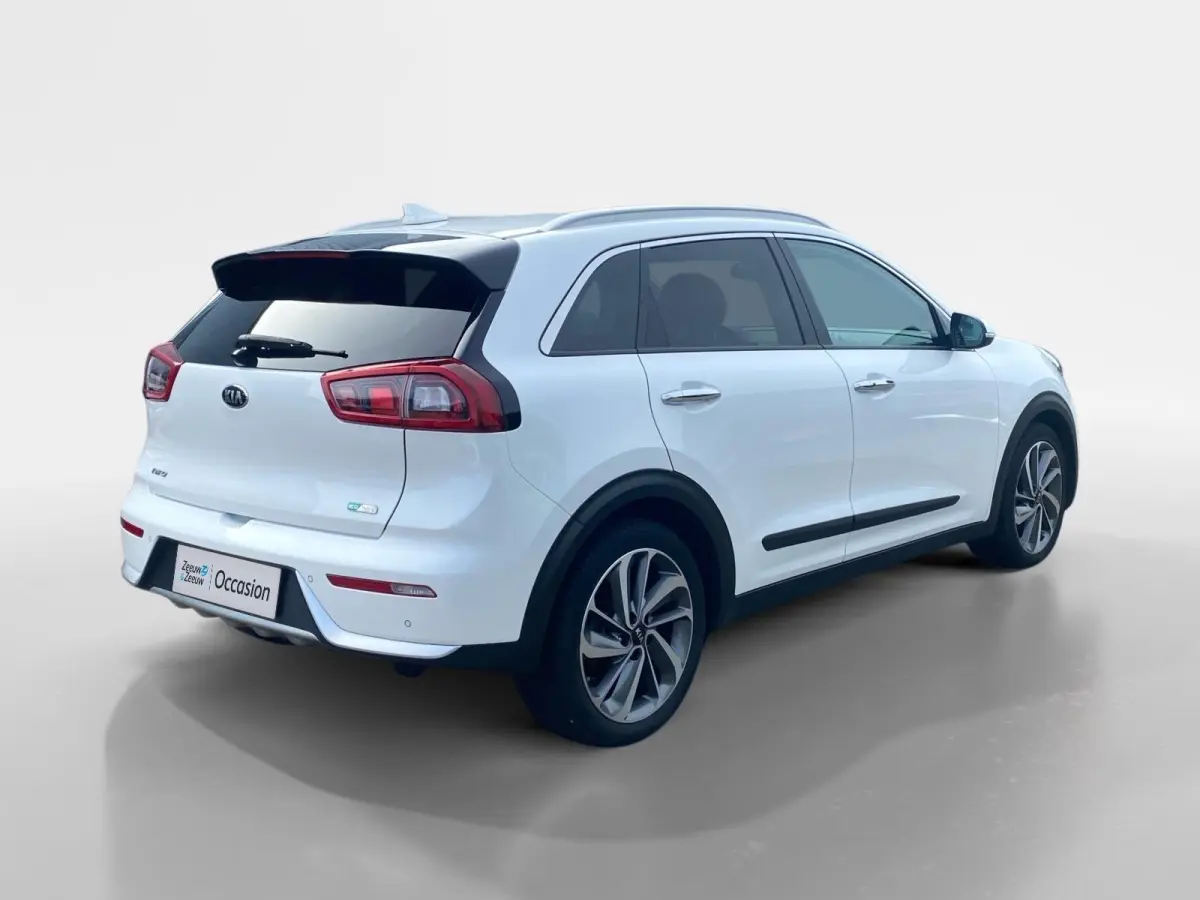 1.6 GDi Hybrid ExecutiveLine | Dodehoekdetectie | Lederen bekleding | Stoelverwarming en ventilatie | 18 inch  LM-velgen | Elektr. stoel | Parkeercamera |