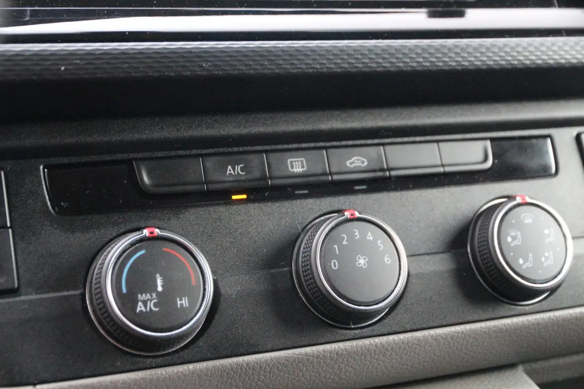 2.0 TDI 150 | Aut. | DC | L2H1 | LED | Cruise | Airco..