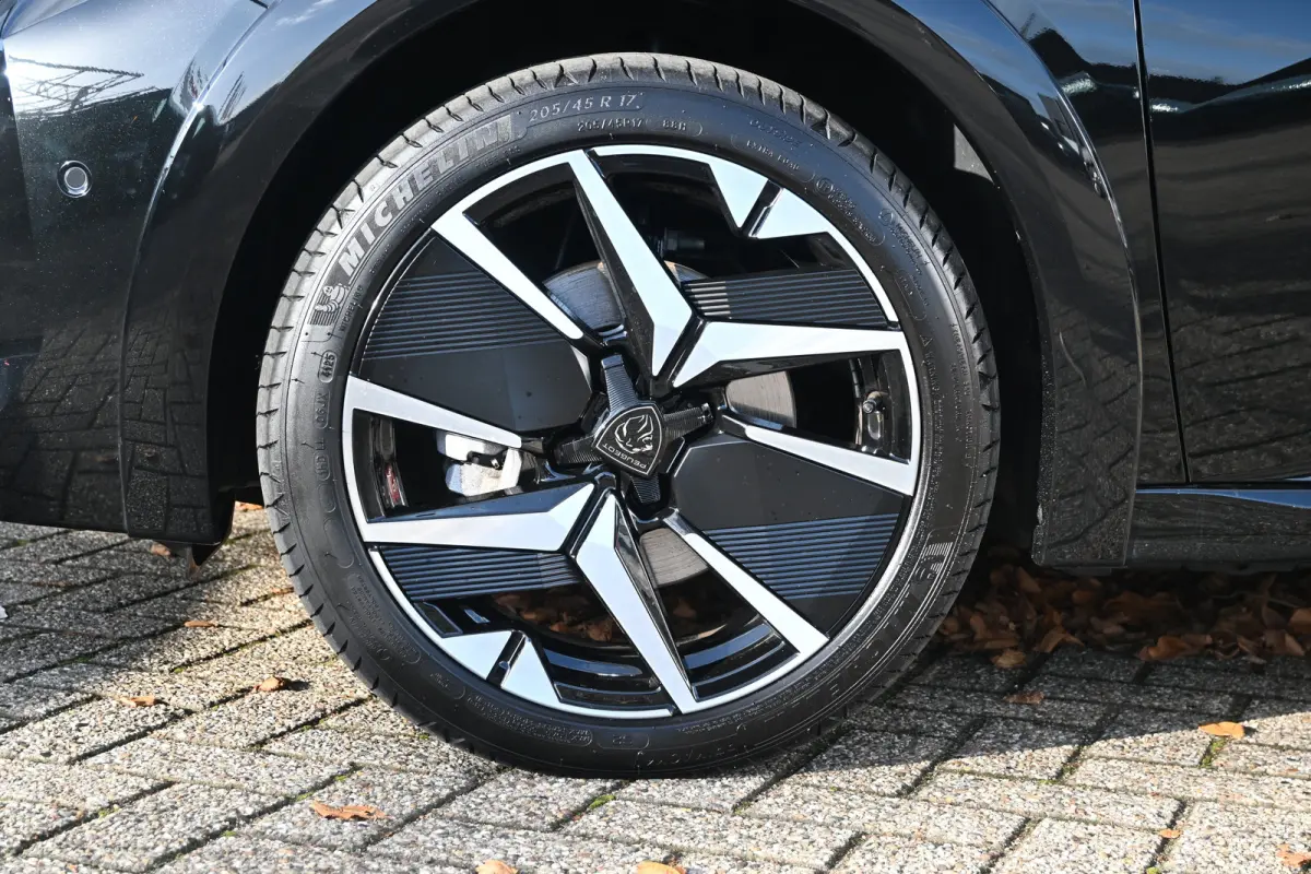 1.2 Hybrid 110 e-DCS6 GT Tot 8 Jaar Garantie! | Navi by App | 360 Camera | DAB Ontvanger | Cruise control | FULL Led | LMV 17" |