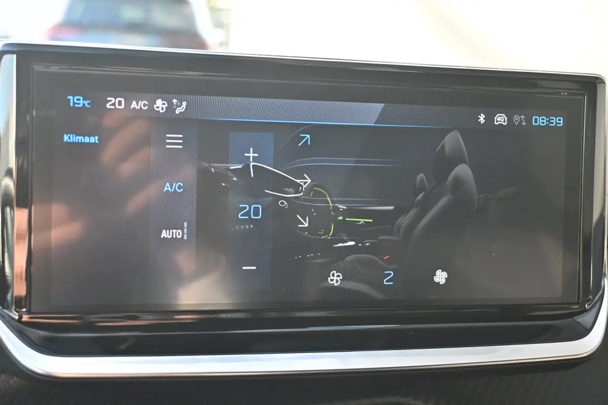 1.2 Hybrid 110 e-DCS6 GT Tot 8 Jaar Garantie! | Navi by App | 360 Camera | DAB Ontvanger | Cruise control | FULL Led | LMV 17" |