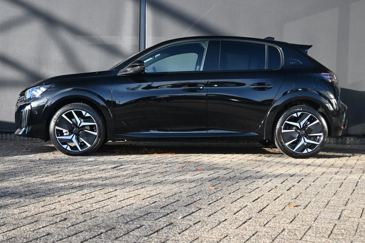 1.2 Hybrid 110 e-DCS6 GT Tot 8 Jaar Garantie! | Navi by App | 360 Camera | DAB Ontvanger | Cruise control | FULL Led | LMV 17" |