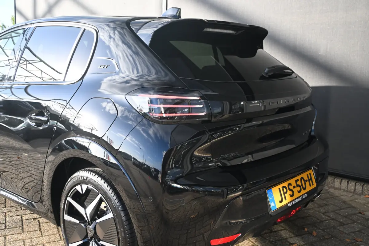 1.2 Hybrid 110 e-DCS6 GT Tot 8 Jaar Garantie! | Navi by App | 360 Camera | DAB Ontvanger | Cruise control | FULL Led | LMV 17" |