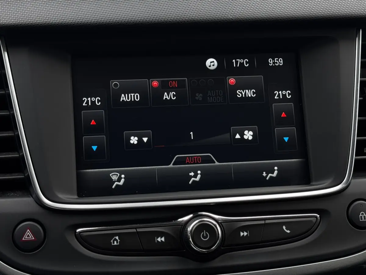1.2 Turbo Level 3 | Camera | Stoelverwarming | PDC voor + achter | Navigatie by App | Climate control
