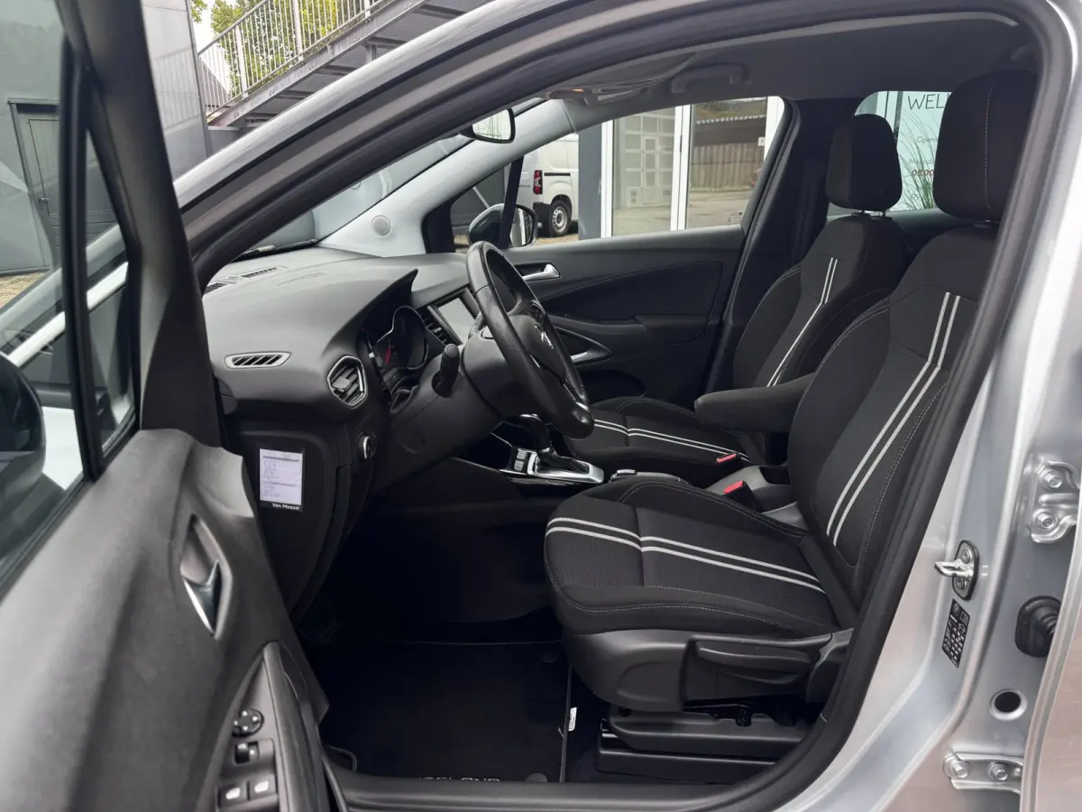 1.2 Turbo Level 3 | Camera | Stoelverwarming | PDC voor + achter | Navigatie by App | Climate control