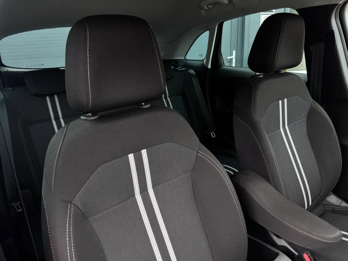 1.2 Turbo Level 3 | Camera | Stoelverwarming | PDC voor + achter | Navigatie by App | Climate control