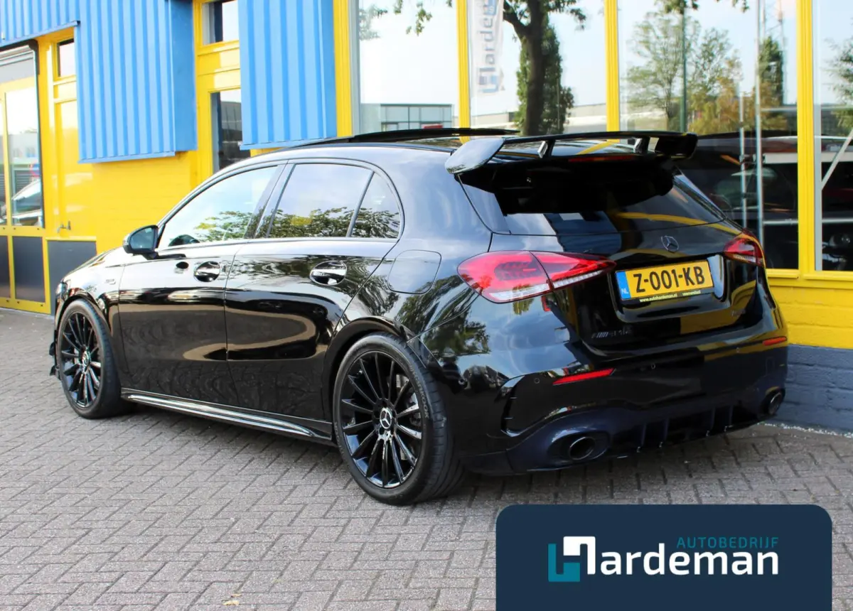 AMG 35 4MATIC Premium Plus