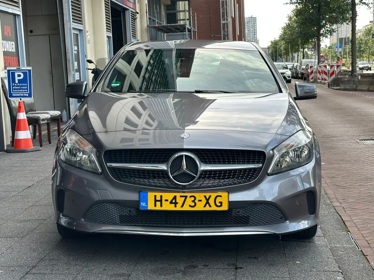 180 Automaat Airco Navi Leer