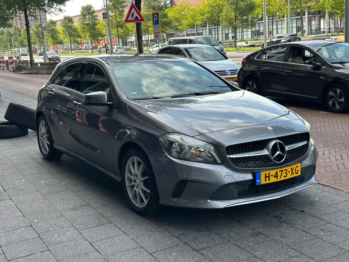 180 Automaat Airco Navi Leer