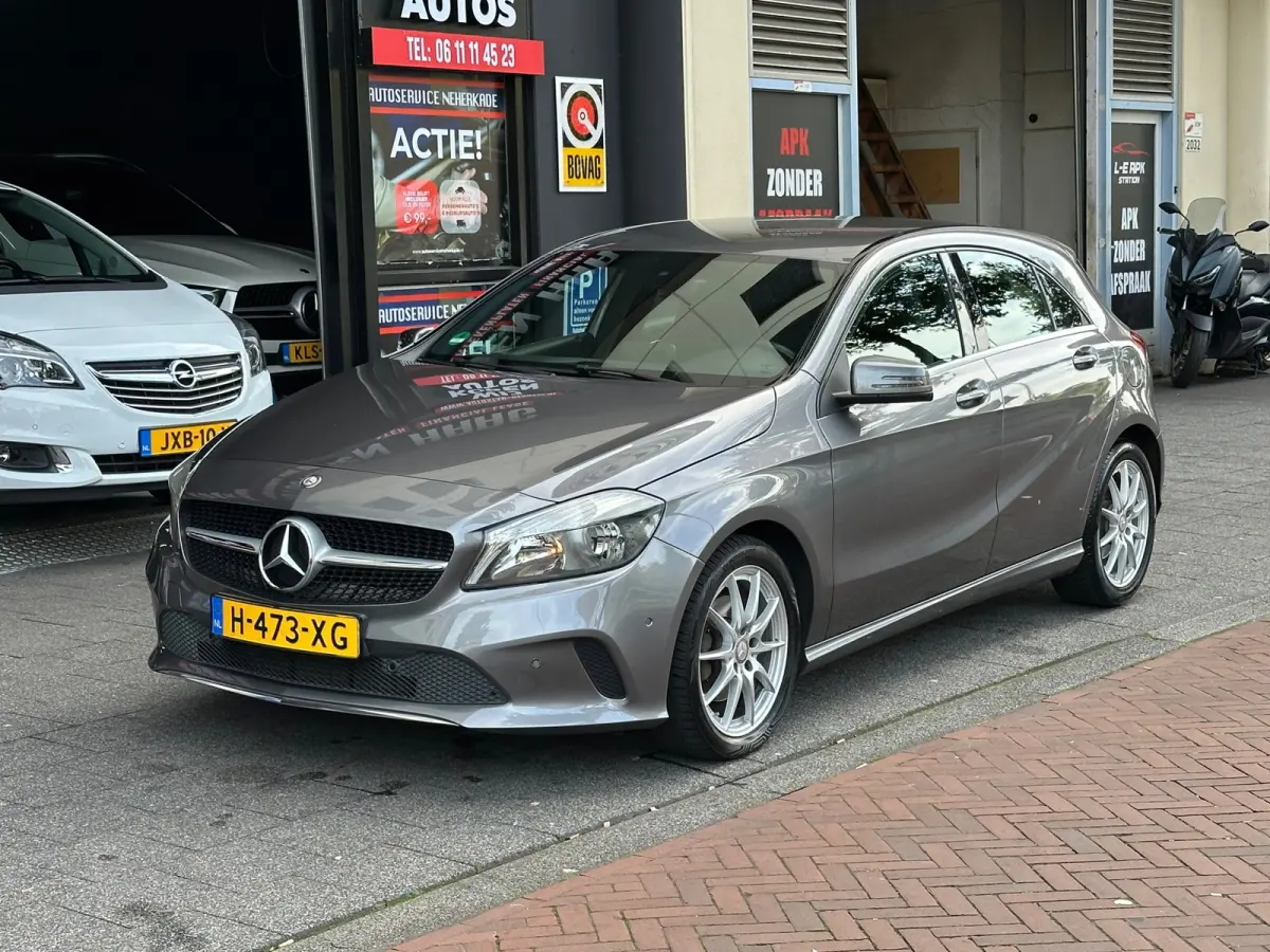 180 Automaat Airco Navi Leer