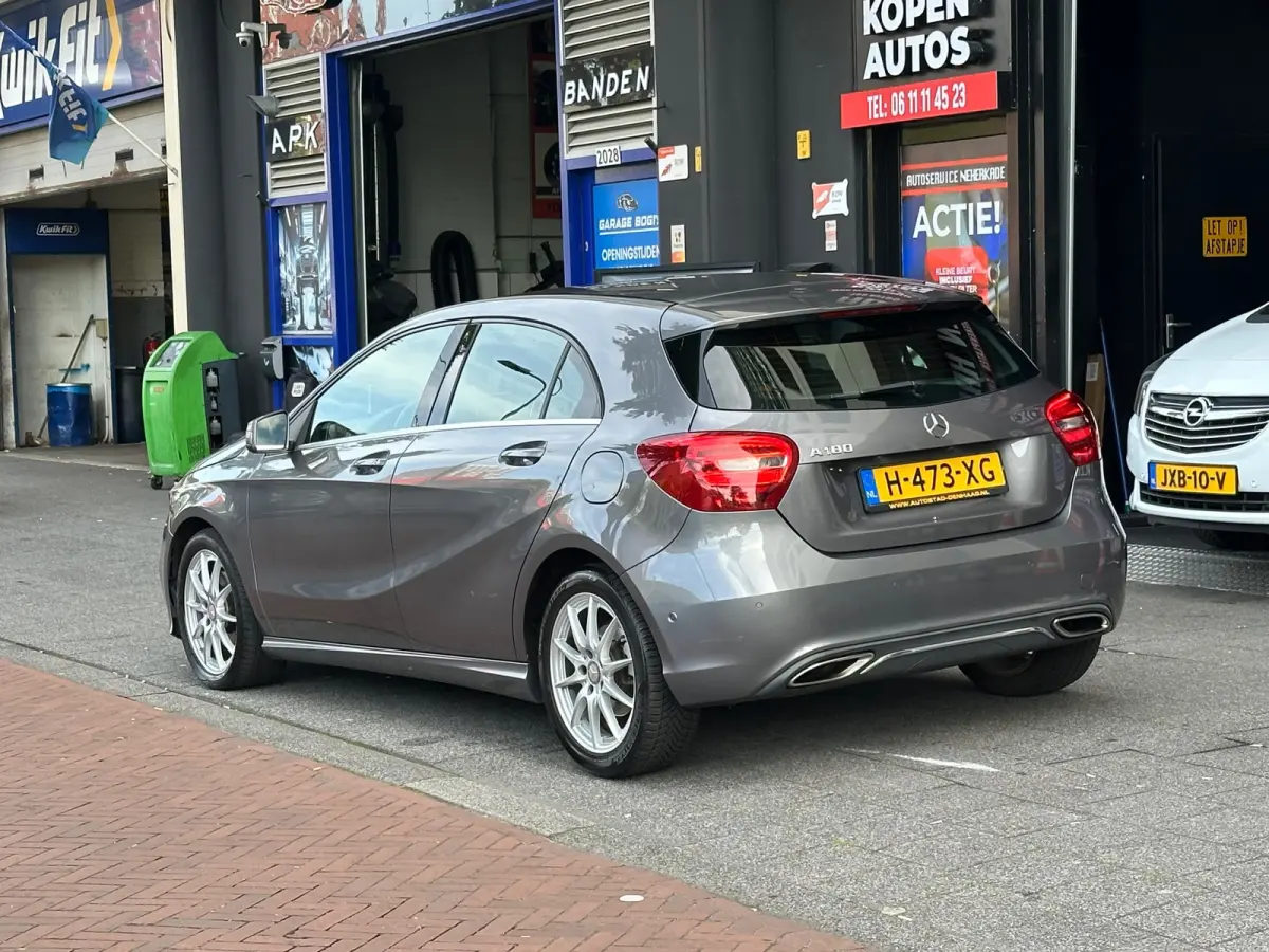 180 Automaat Airco Navi Leer