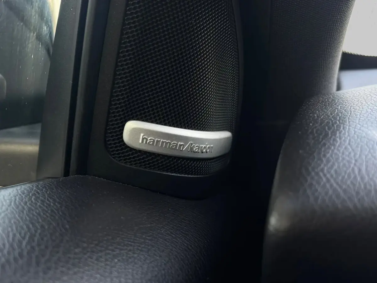 180 Business Solution AMG(Goed onderH, Navi Groot, StoelV, Camera, Carplay, Cruise Con, Etc)