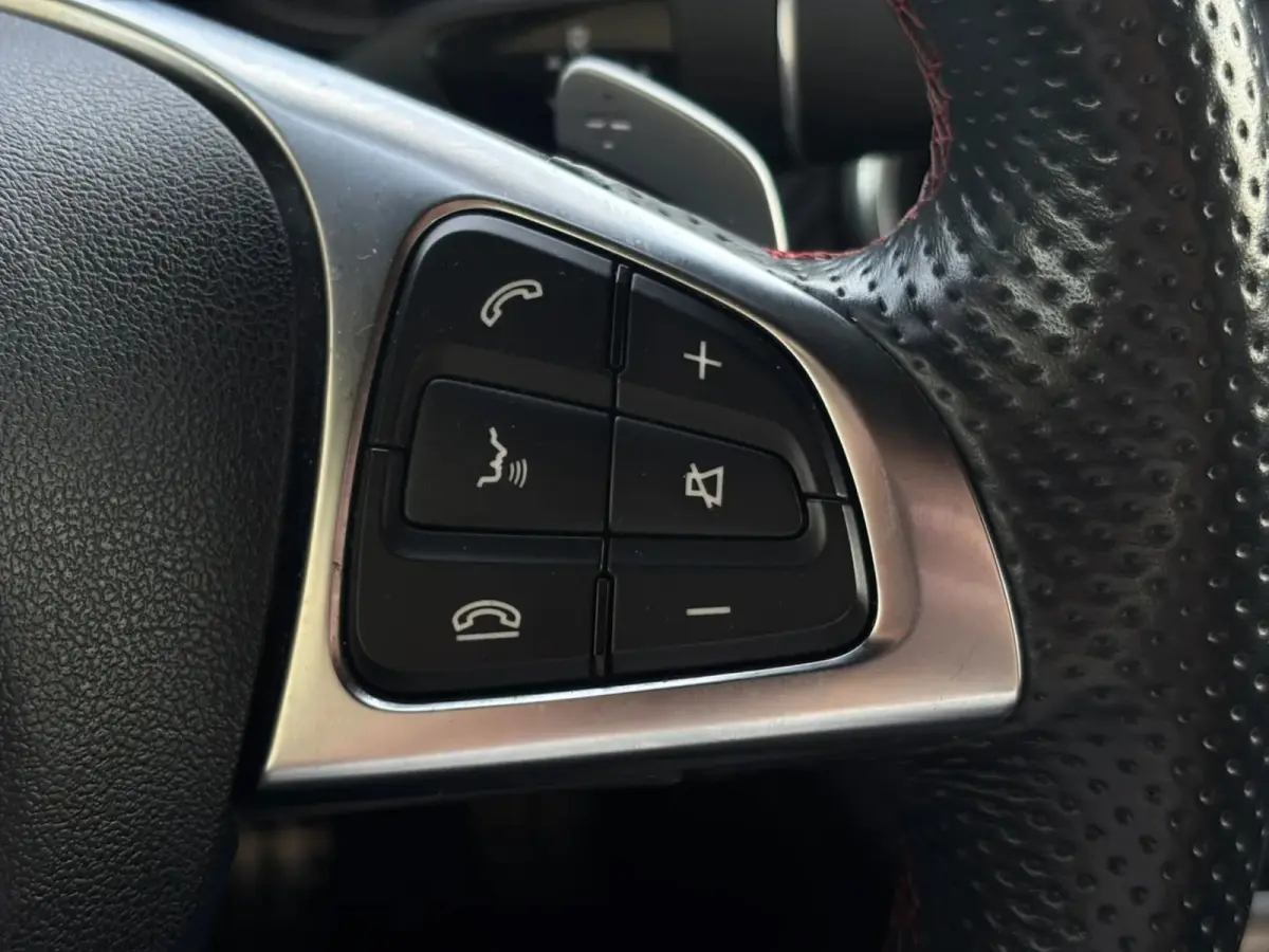 180 Business Solution AMG(Goed onderH, Navi Groot, StoelV, Camera, Carplay, Cruise Con, Etc)