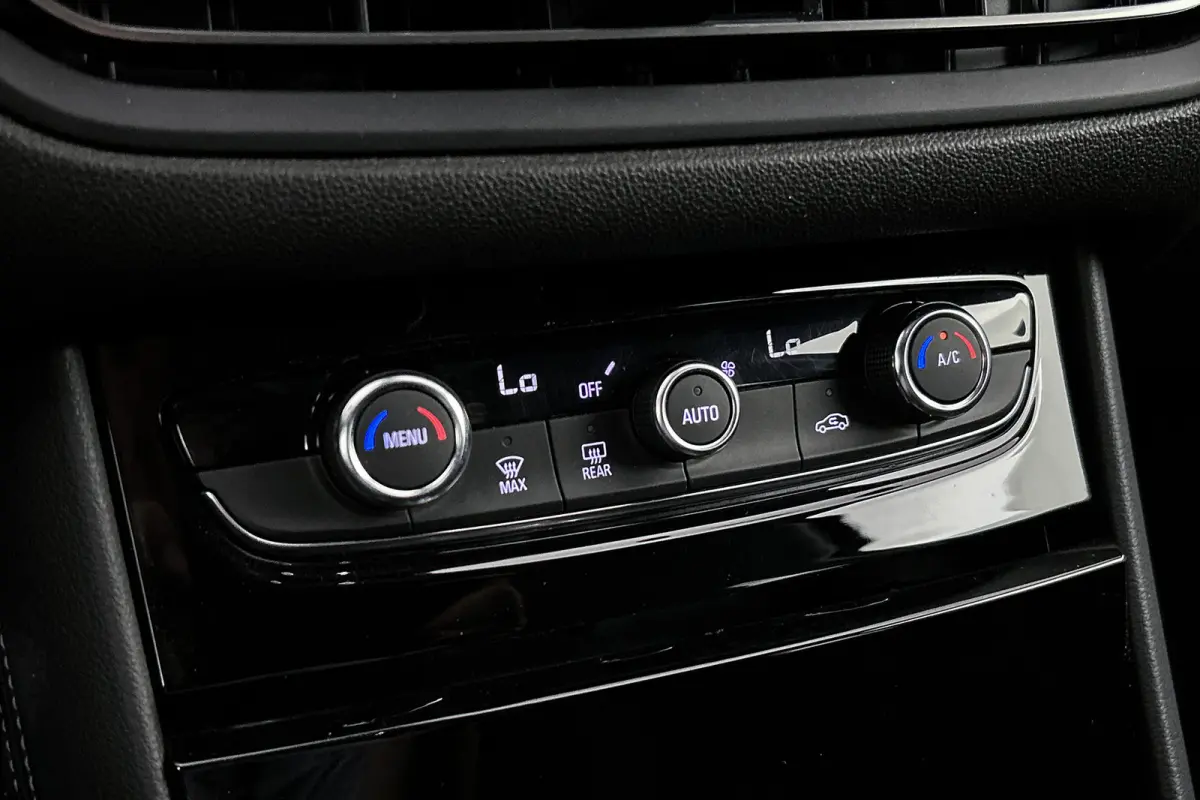 PHEV Elegance 165 kW | Half lederen bekleding | Camera
