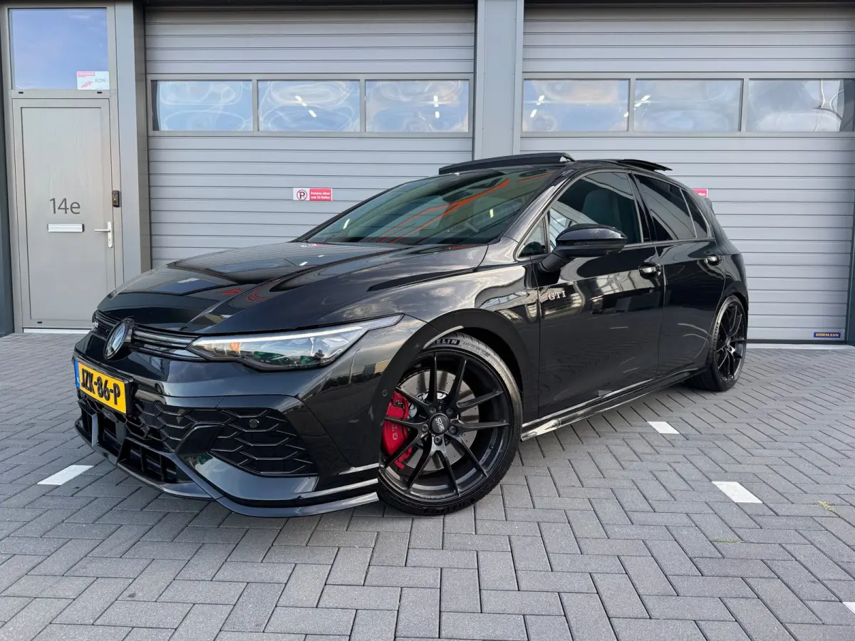 2.0 TSI GTI CLUBSPORT|PANO|AKRA|LEDER|HuD|IQ|BOMVOL