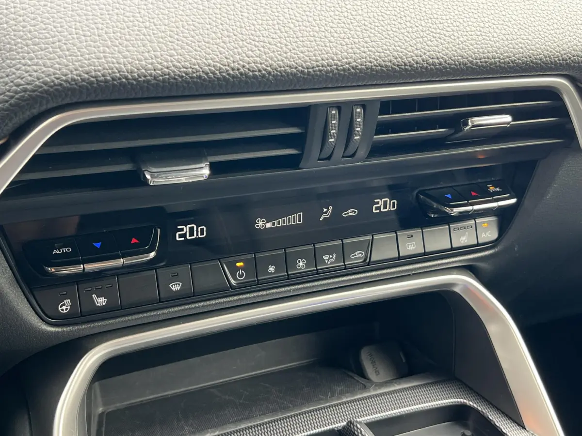 2.5 e-SkyActiv PHEV Exclusive-Line El. Trekhaak / apple carplay / 20" velgen / Soul Red / Headup