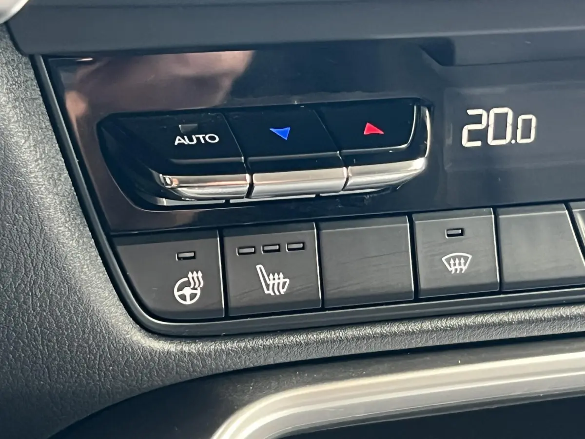 2.5 e-SkyActiv PHEV Exclusive-Line El. Trekhaak / apple carplay / 20" velgen / Soul Red / Headup