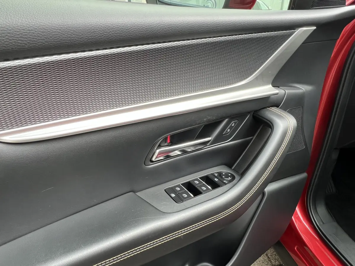 2.5 e-SkyActiv PHEV Exclusive-Line El. Trekhaak / apple carplay / 20" velgen / Soul Red / Headup