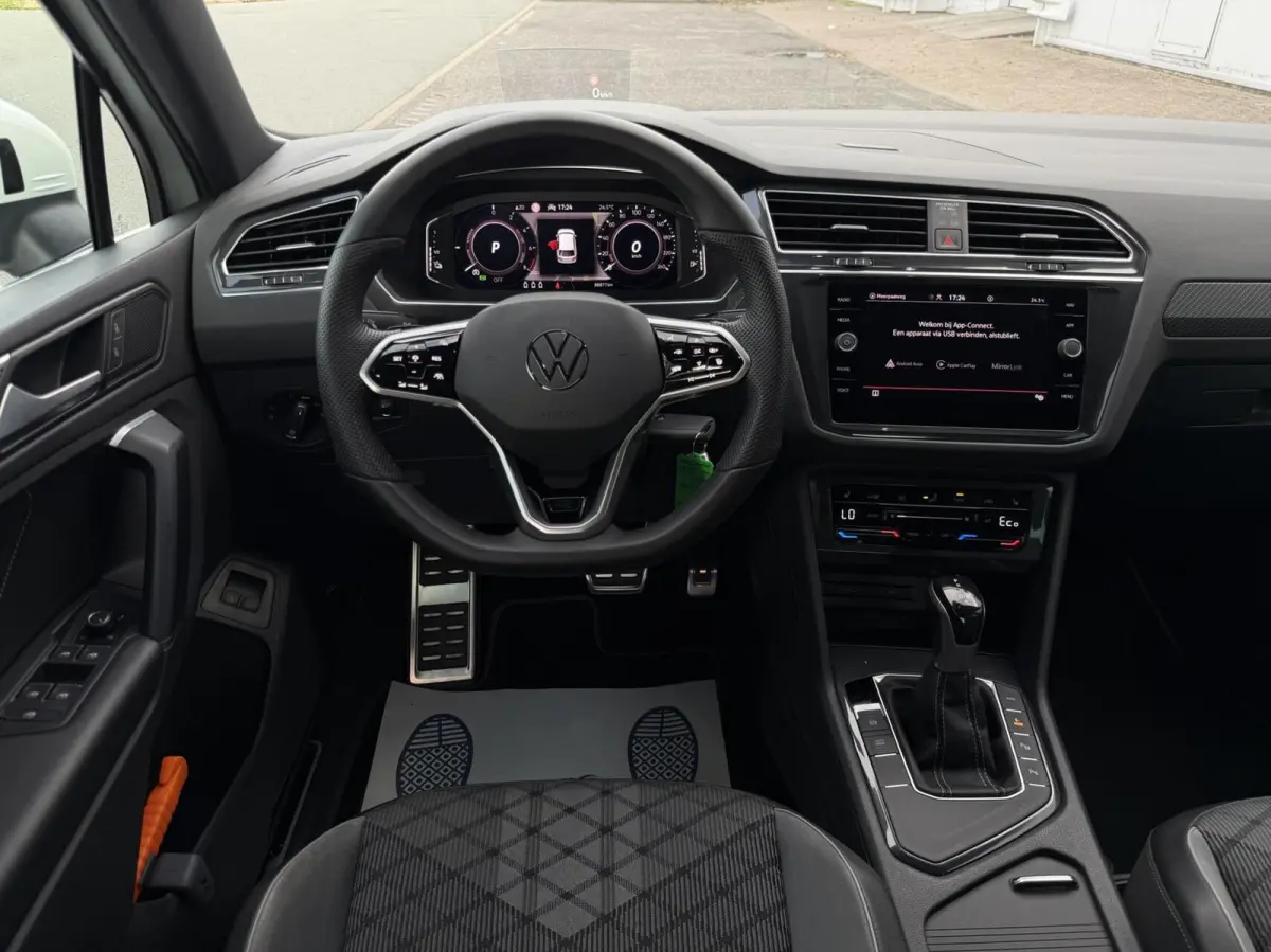 1.4 TSI eHybrid R-Line Business+ - 245PK