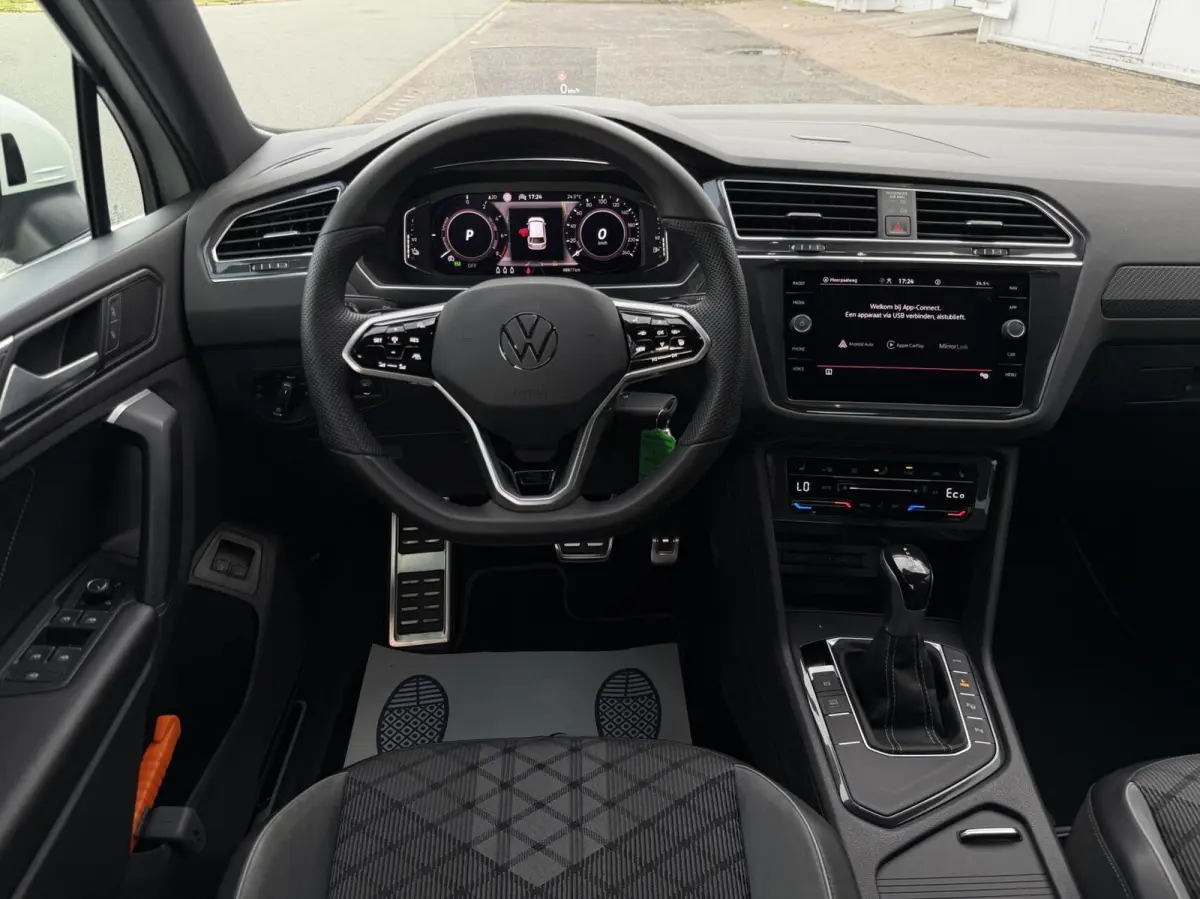 1.4 TSI eHybrid R-Line Business+ - 245PK