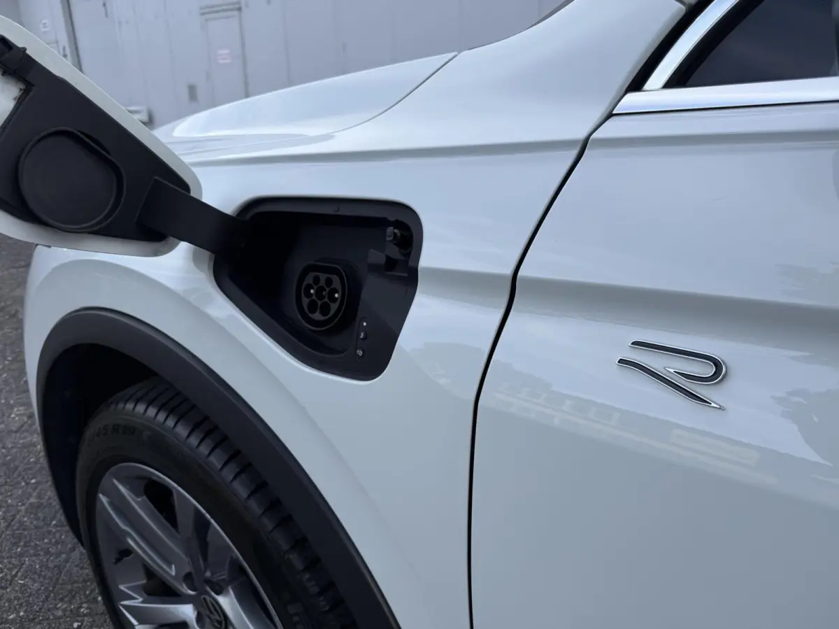 1.4 TSI eHybrid R-Line Business+ - 245PK