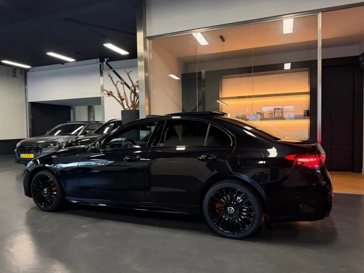 300 e AMG Night Panorama Memory Headup 360Camera
